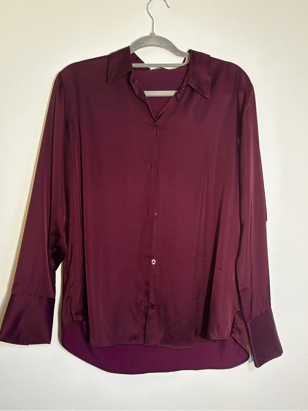 Abercrombie and Fitch Silky Burgundy Long-Sleeve Button Front Blouse ASIS***
